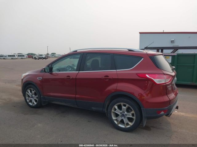 1FMCU9J98FUC26108 Ford Escape Titanium