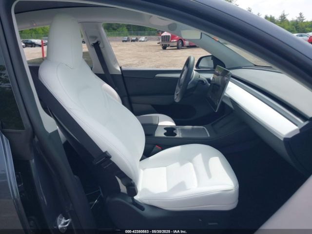 2023 TESLA MODEL Y 7SAYGAEEXPF856428 Photo 4