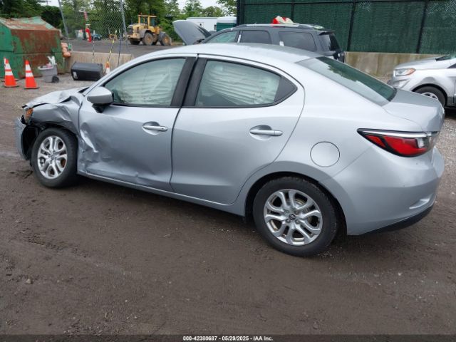 3MYDLBYV8HY157198 Toyota YARIS IA