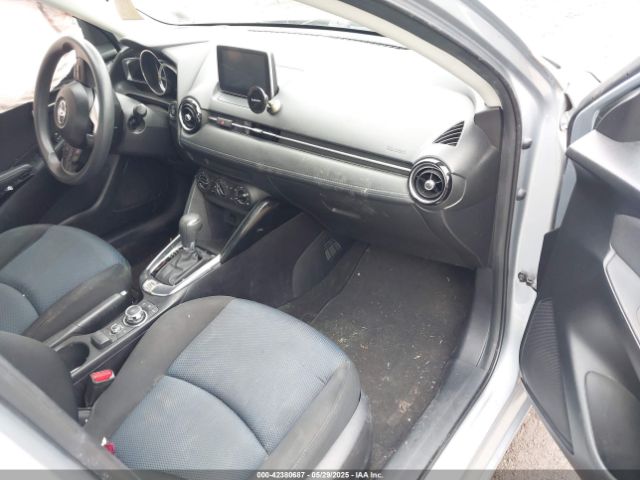 3MYDLBYV8HY157198 Toyota YARIS IA