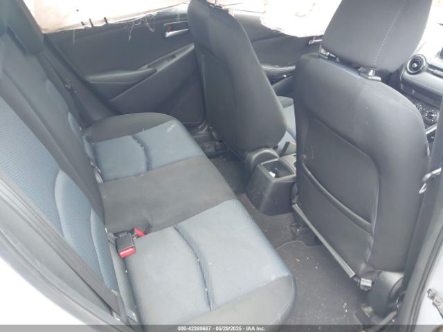 3MYDLBYV8HY157198 Toyota YARIS IA