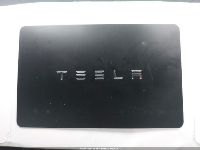 7SAYGAEE6RF988976 Tesla Model Y Long Range Dual Motor All-wheel Drive
