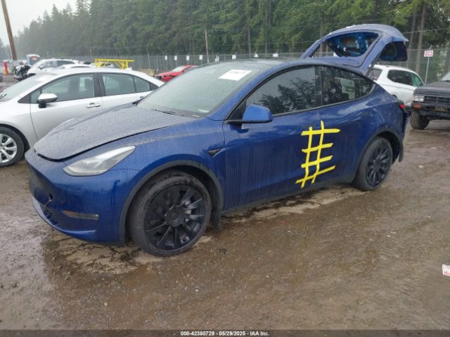 7SAYGAEE6RF988976 Tesla Model Y Long Range Dual Motor All-wheel Drive