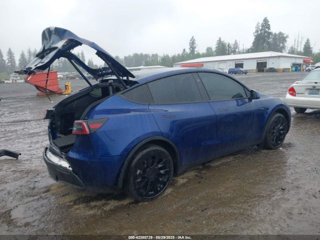 7SAYGAEE6RF988976 Tesla Model Y Long Range Dual Motor All-wheel Drive