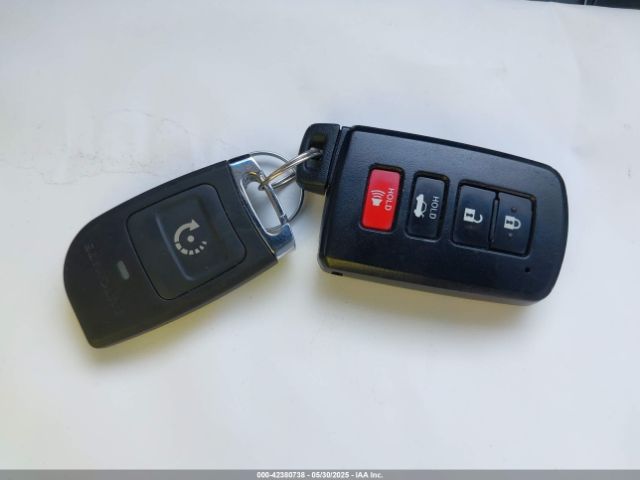 4T1BF1FK8HU632881 Toyota CAMRY XLE