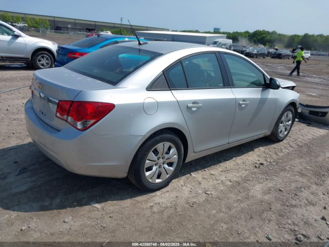 1G1PA5SHXE7257475 Chevrolet Cruze Ls Auto