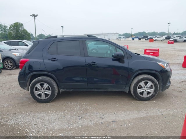 Chevrolet le2 2021 KL7CJPSM8MB363916 Image 13