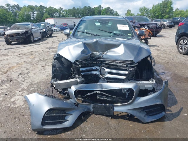 W1KZF6JB6LA760253 Mercedes-Benz m276