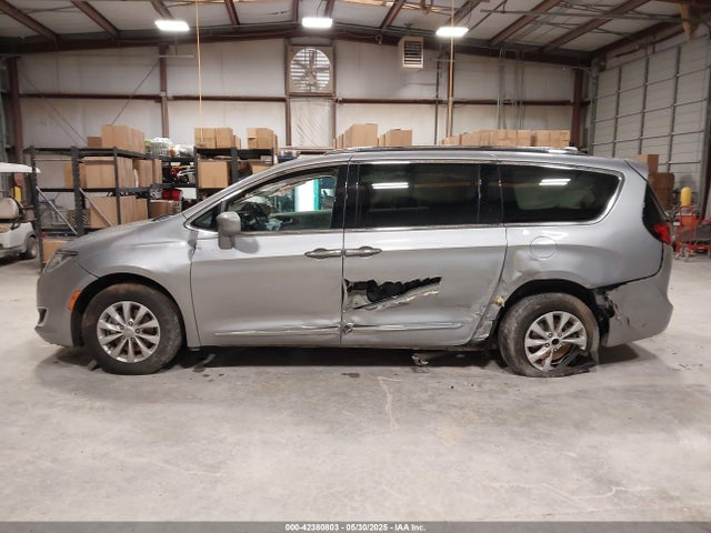Chrysler Pacifica 2019 2C4RC1BG6KR560189 Image 14