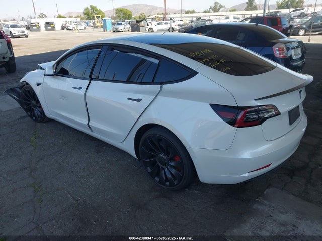 2022 TESLA MODEL 3 5YJ3E1EC5NF195612 Photo 2