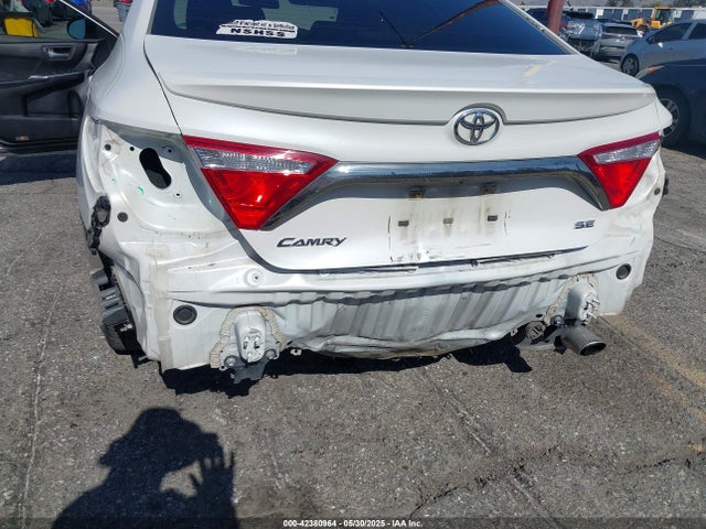 4T1BF1FK8FU473910 Toyota CAMRY SE