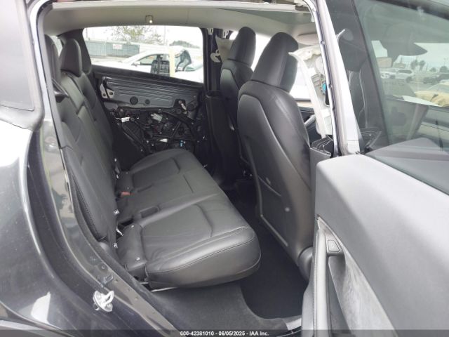 2025 TESLA MODEL Y 7SAYGDEE1SF285163 Photo 7