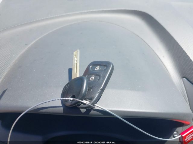KMHCT4AE2GU967813 Hyundai ACCENT SE
