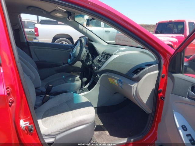KMHCT4AE2GU967813 Hyundai ACCENT SE