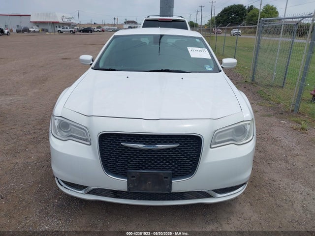 2C3CCAAG6FH875811 Chrysler 300 Limited