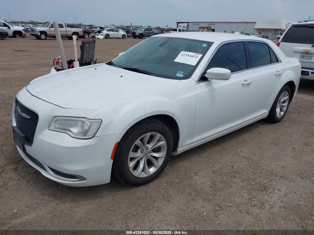 2C3CCAAG6FH875811 Chrysler 300 Limited