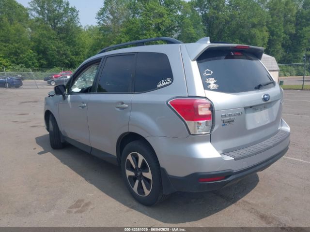 2018 SUBARU FORESTER JF2SJAEC1JG411092 Photo 2