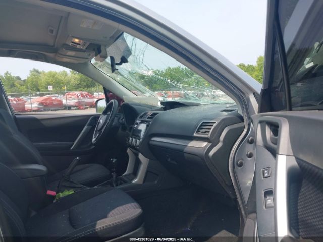 2018 SUBARU FORESTER JF2SJAEC1JG411092 Photo 4