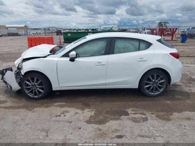 3MZBN1L39JM164672 Mazda py