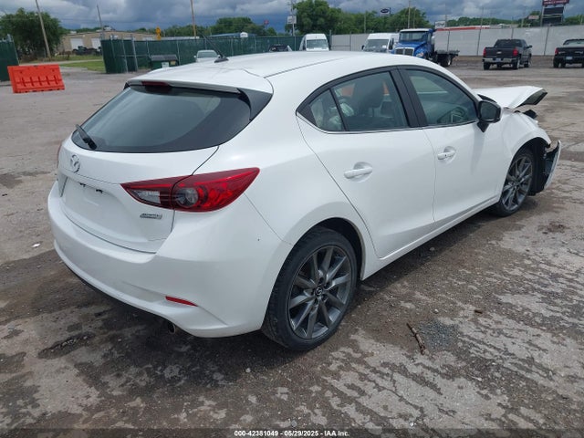 3MZBN1L39JM164672 Mazda py
