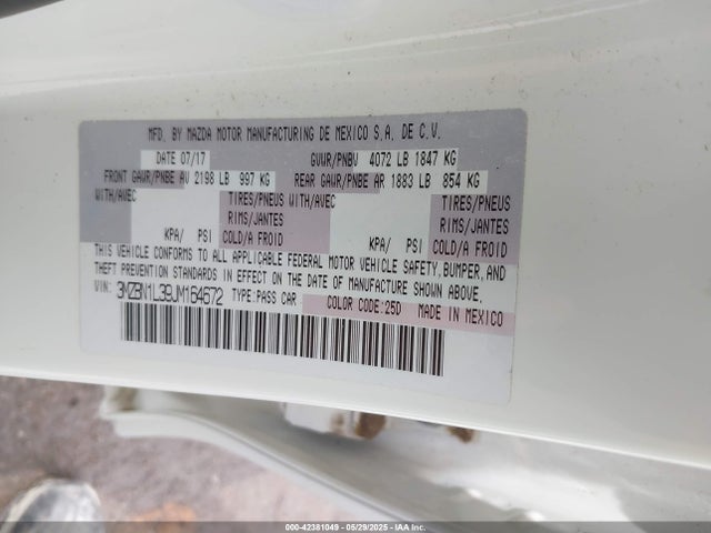 3MZBN1L39JM164672 Mazda py