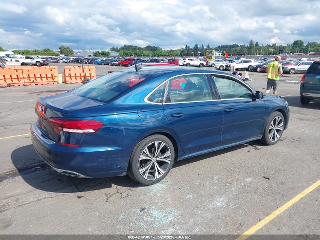 Volkswagen Passat 2021 1VWSA7A35MC002982 Image 4