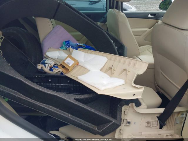 WVGBV7AX0FW519212 Volkswagen Tiguan Sel