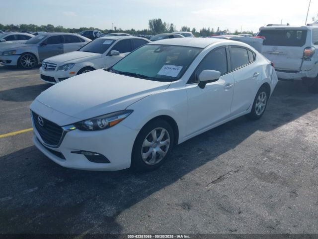 2018 MAZDA MAZDA3 3MZBN1U79JM226475 Photo 1