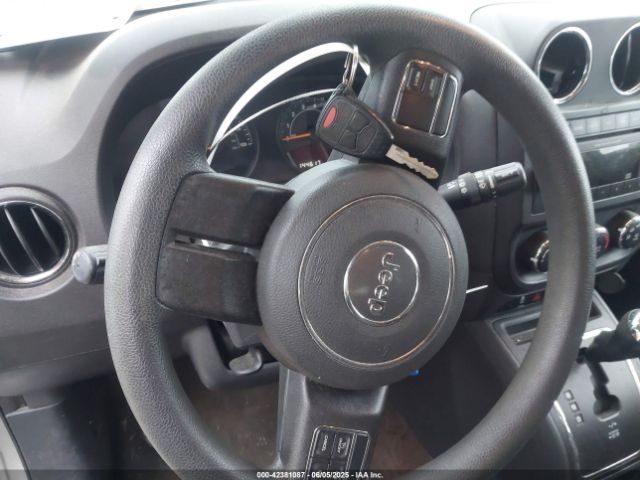 1C4NJCBA7FD284500 Jeep Compass Sport