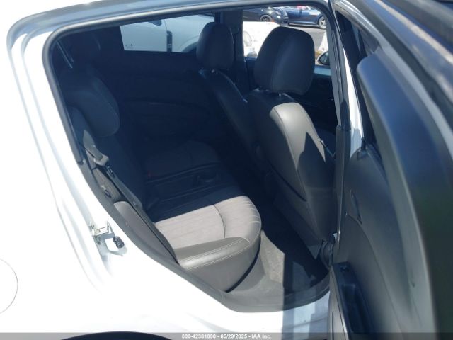 KL8CD6S90FC721113 Chevrolet Spark 1lt Cvt