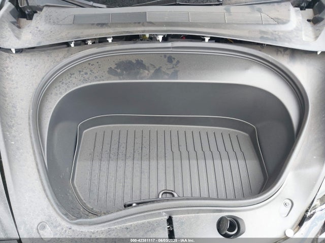 2025 TESLA MODEL 3 5YJ3E1EA2SF906855 Photo 9