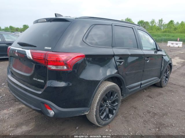 2018 MITSUBISHI OUTLANDER JA4AZ3A32JZ020102 Photo 3