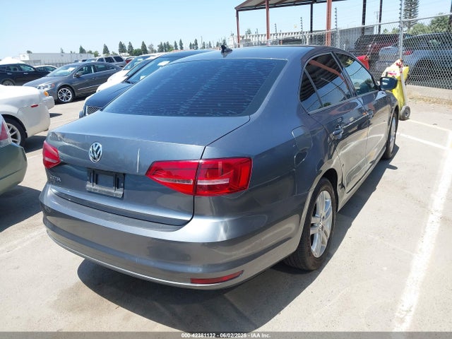 3VW2K7AJ3FM202160 Volkswagen Jetta