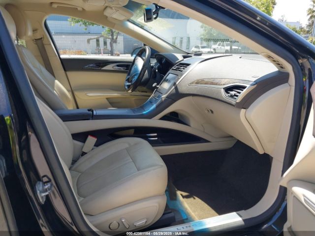 3LN6L2LU2FR614175 Lincoln MKZ