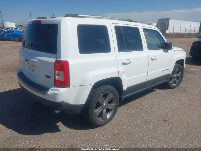 1C4NJPBA1GD706527 Jeep Patriot Sport Se