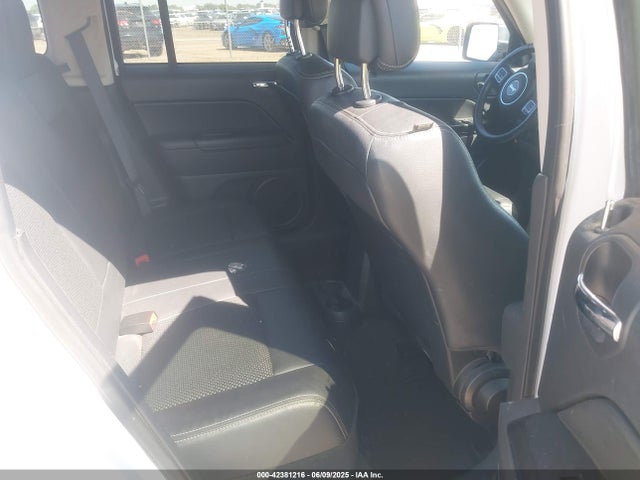 1C4NJPBA1GD706527 Jeep Patriot Sport Se