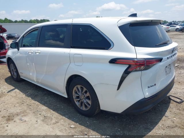 2021 TOYOTA SIENNA 5TDKRKEC6MS029020 Photo 2