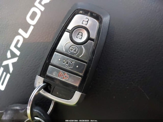 1FM5K8D83JGA74998 Ford EXPLORER XLT