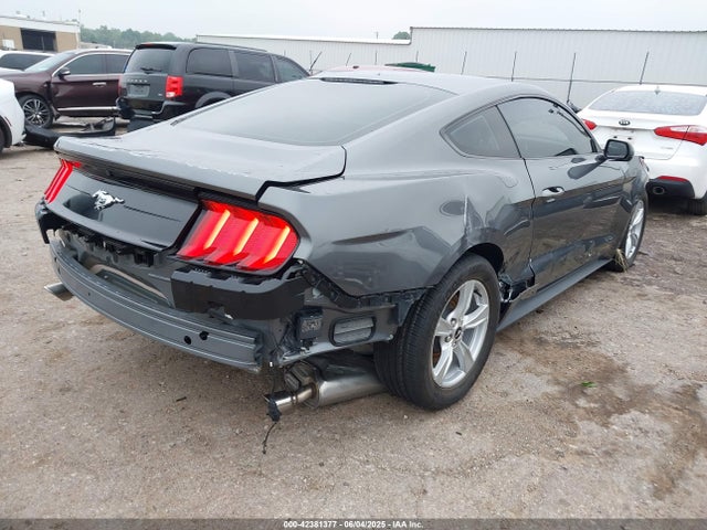 1FA6P8TH7P5112903 Ford 4v