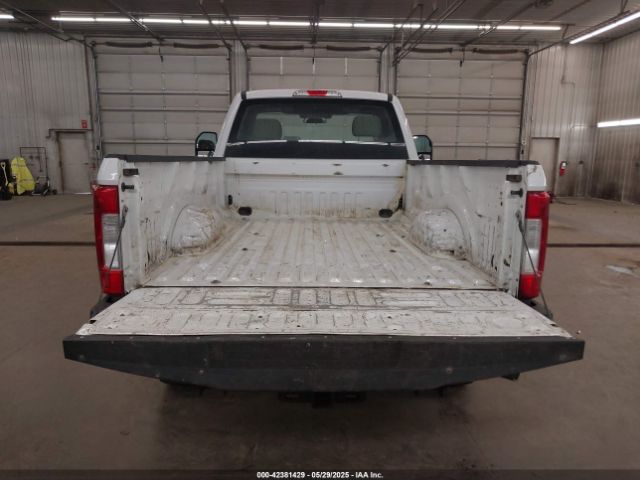 1FTBF2B60JEC58138 Ford F-250 Xl