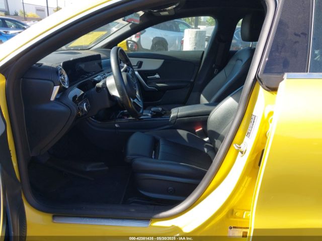 W1K5J4GB7MN190119 Mercedes-Benz CLA 250