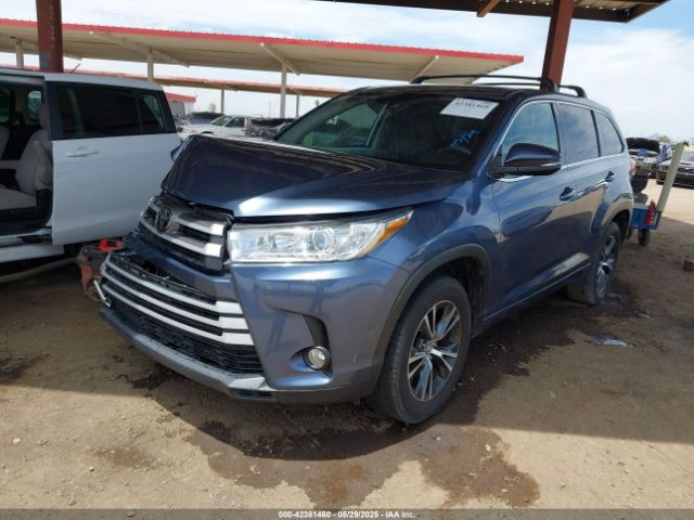 5TDZZRFH0JS285957 Toyota Highlander Le Plus