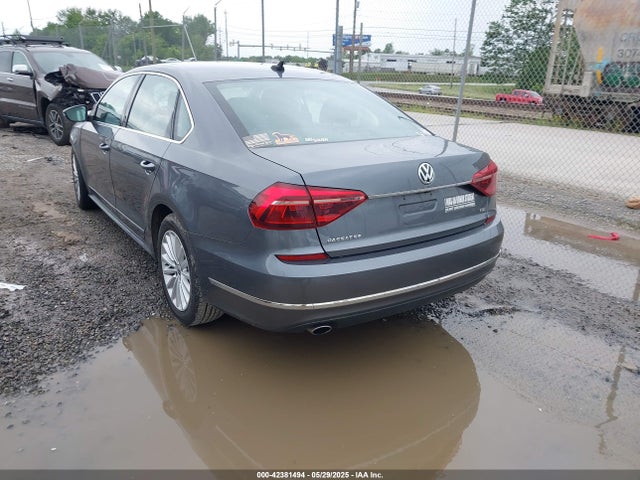 1VWBT7A3XHC065396 Volkswagen 1.8 tsi