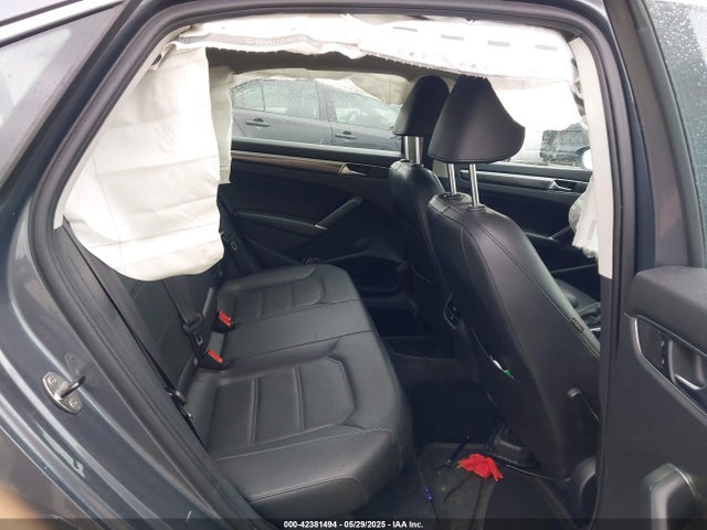 1VWBT7A3XHC065396 Volkswagen 1.8 tsi