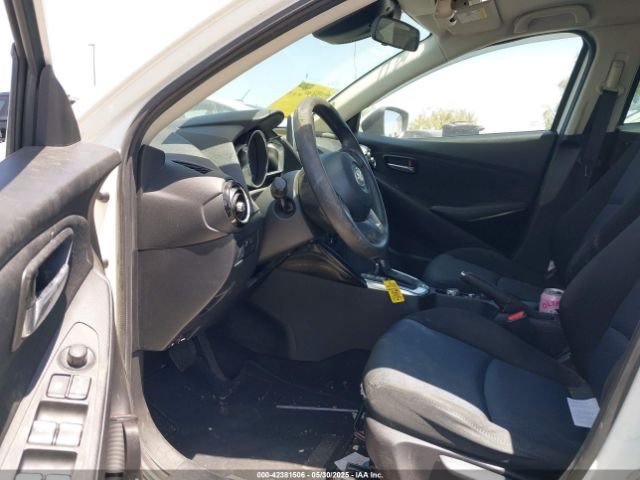 3MYDLBYV8HY147190 Toyota YARIS IA