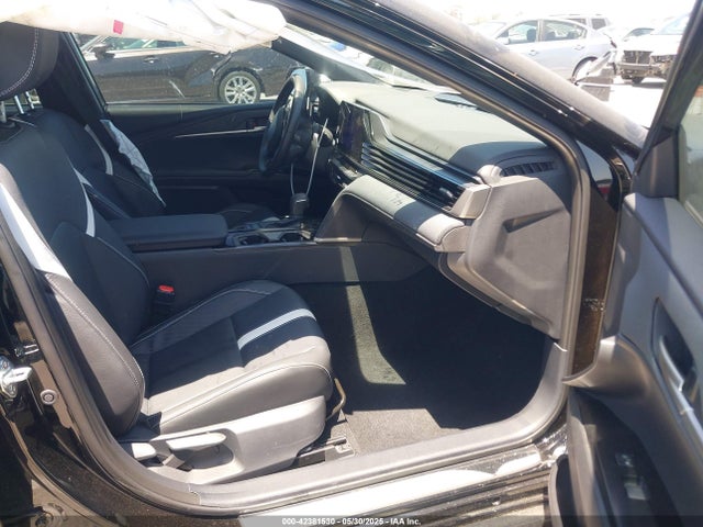 Toyota CAMRY SE 2025 4T1DAACKXSU058108 Image 5