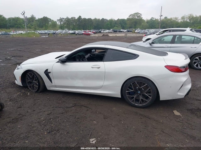 BMW M8 2022 WBSAE0C05NCH11812 Image 13