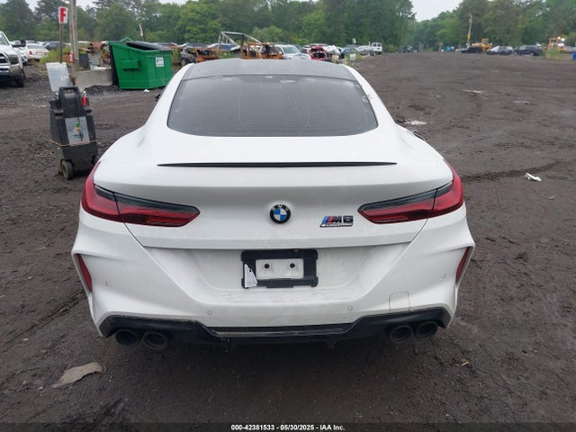 WBSAE0C05NCH11812 BMW M8