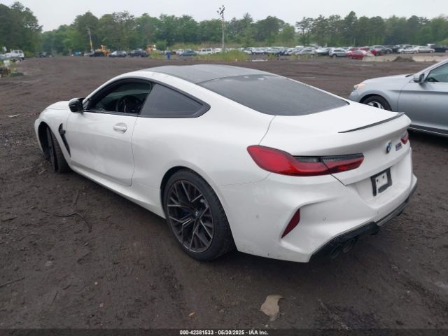 2022 BMW M8 WBSAE0C05NCH11812 Photo 2