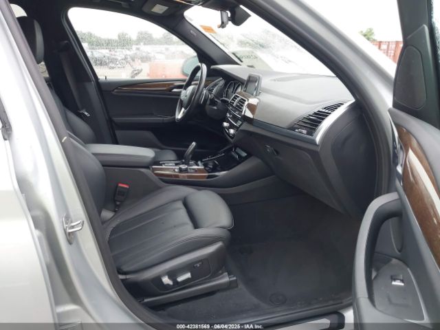 2019 BMW X3 5UXTR9C53KLE19459 Photo 4